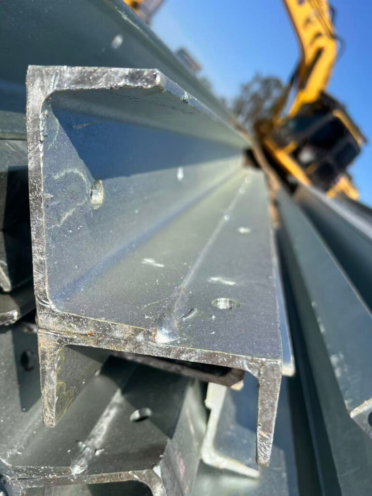 Corner post 2m — supplier reference image
